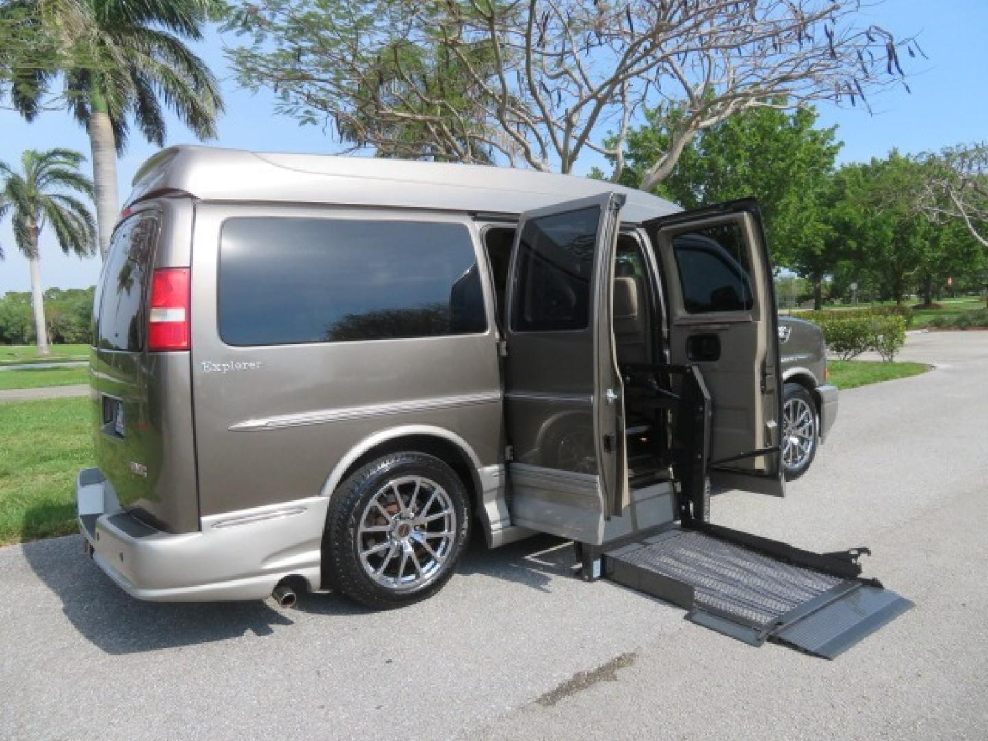 2013 /Beige Two Tone GMC Savana RV G1500 3LT (1GDS7DC45D1) with an 5.3L V8 OHV 16V engine, 4-Speed Automatic transmission, located at 4301 Oak Circle #19, Boca Raton, FL, 33431, (954) 561-2499, 26.388861, -80.084038 - You are looking at a Gorgeous 2013 GMC Savana 1500 High Top Conversion Van Explorer Limited SE Package Handicap Wheelchair Conversion Van with 72K Original Miles, Side Entry Braun Millennium Series Wheelchair Lift, Rubber Floor, Q-Straint Tie Down System, Navigation, Back Up Camera, Huge flat Screen - Photo#44